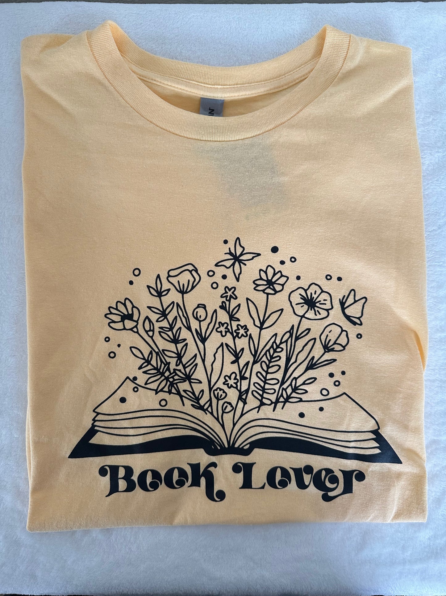 READY TO SHIP - Book Lover Tee